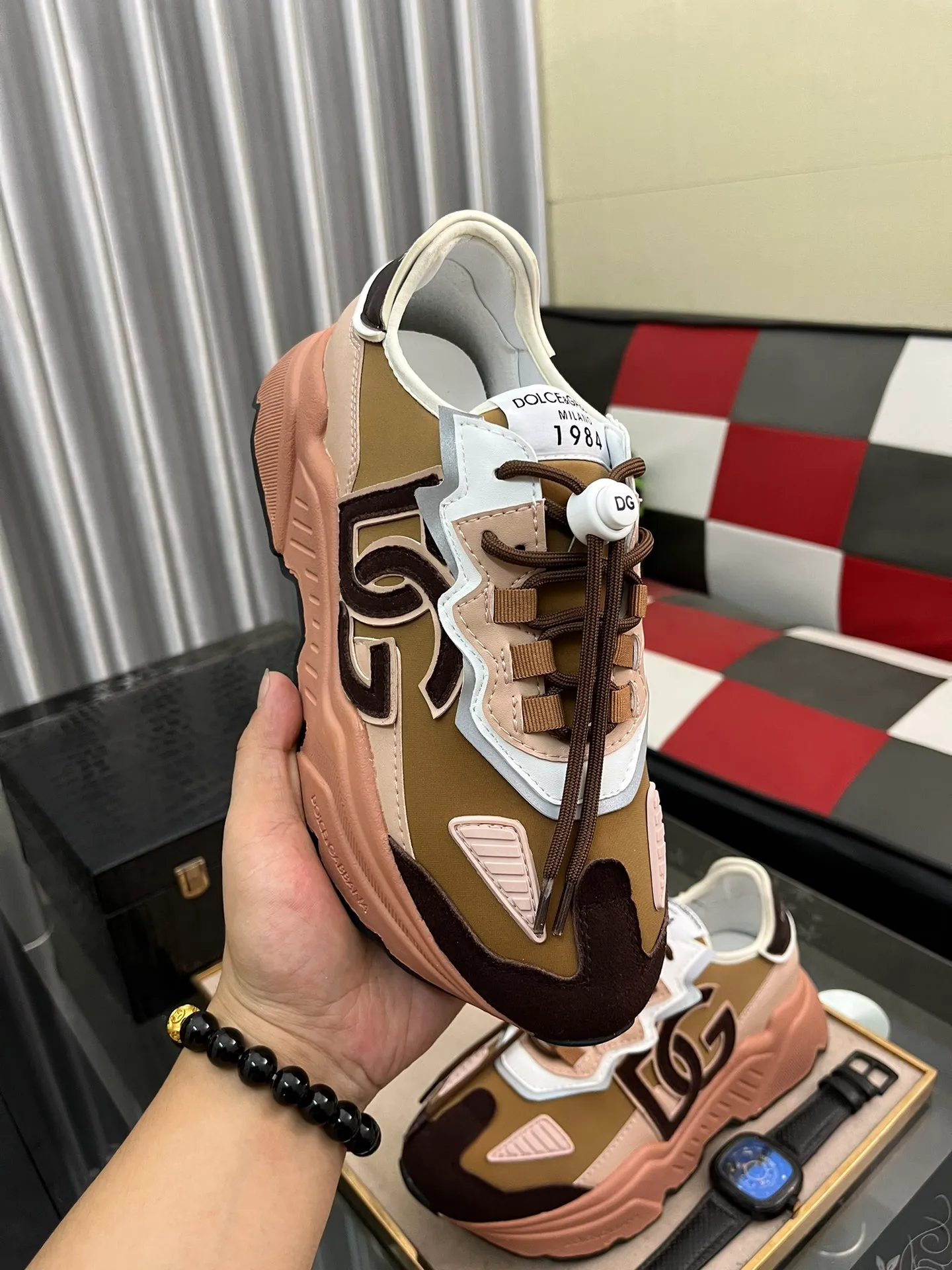 Men's shoes 💰480⌚️⌚️[DOLCE&GABBANA] DG hot style ♦️: Fashionable casual shoes 🇨🇳Official website original 1:1 mold opening, original quality 💯Fine workmanship, high-end luxury ☘The upper is made of imported fly weave, comfortable and breathable, sheepskin foot pads 🌴rubber wear-resistant outsole, comfortable to wear🍍Versatile style, high-grade men. 🤓🤓Number of yards: 38-46